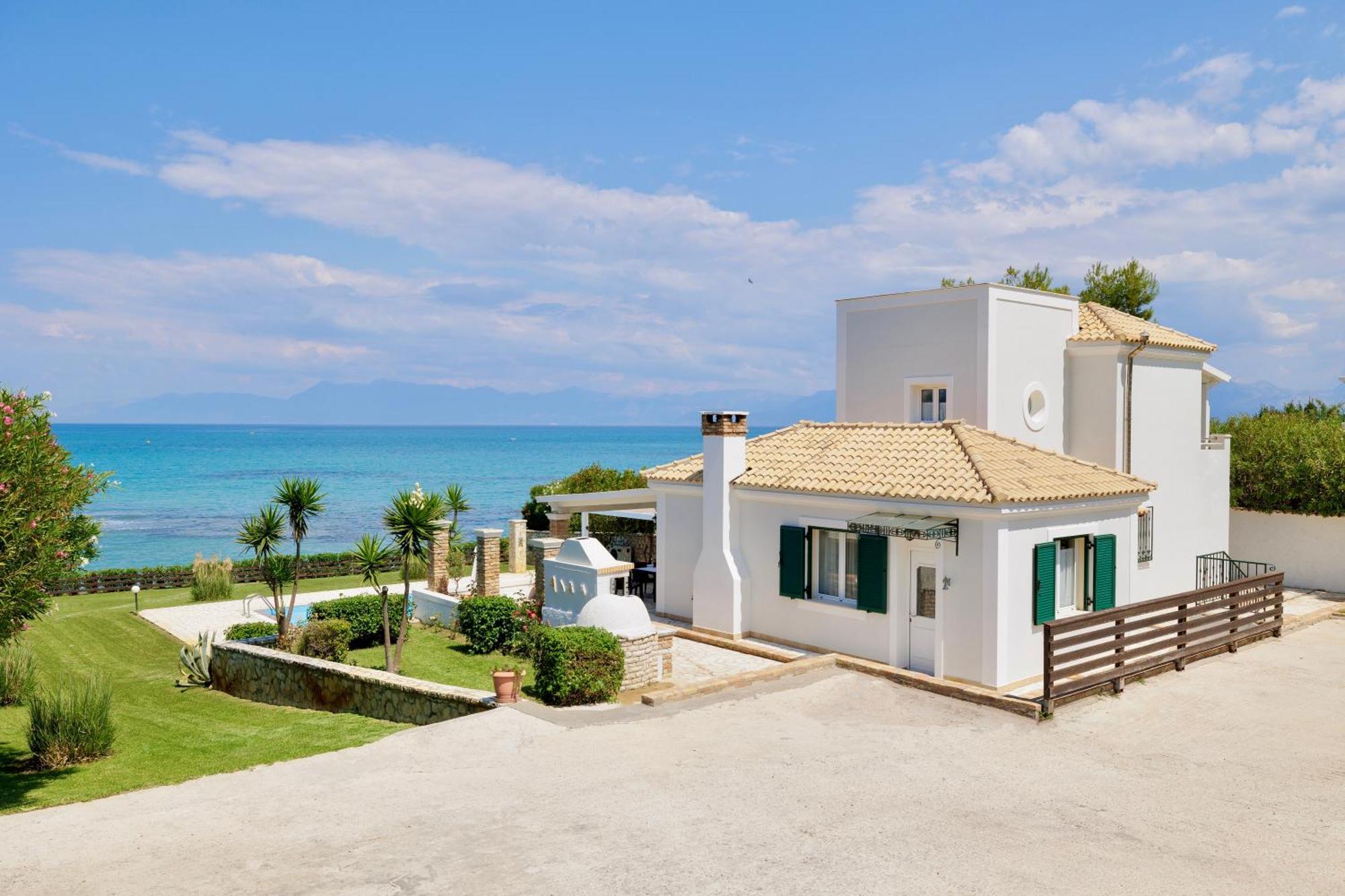 Beachfront Villa Victoras - With Private Beach Sidárion Extérieur photo