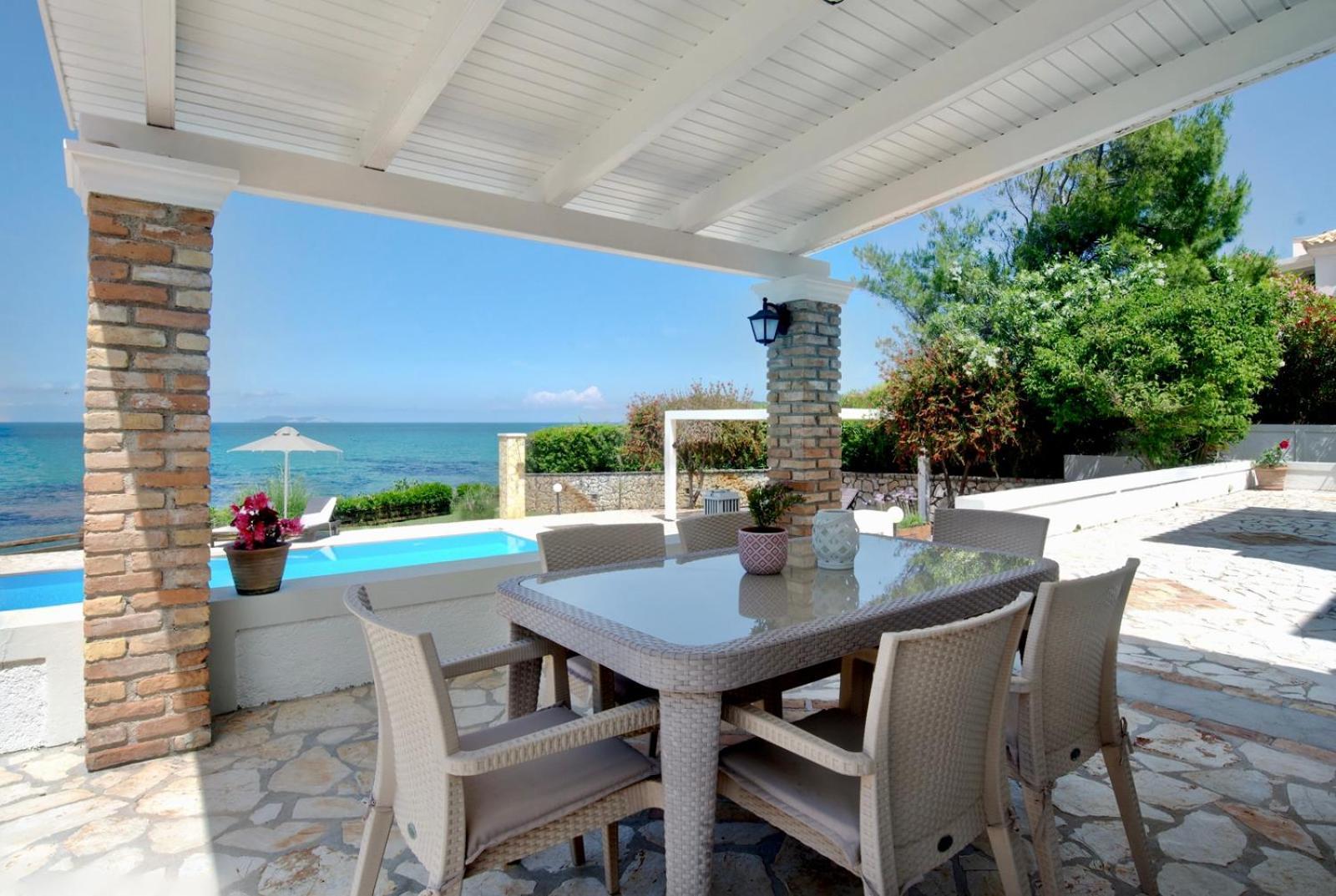 Beachfront Villa Victoras - With Private Beach Sidárion Extérieur photo