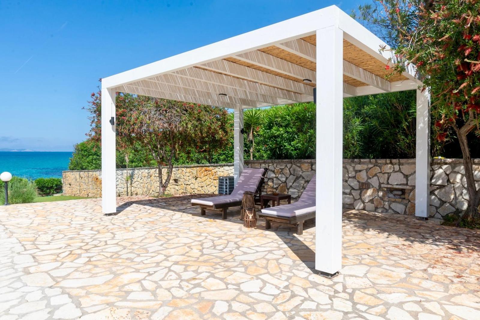 Beachfront Villa Victoras - With Private Beach Sidárion Extérieur photo